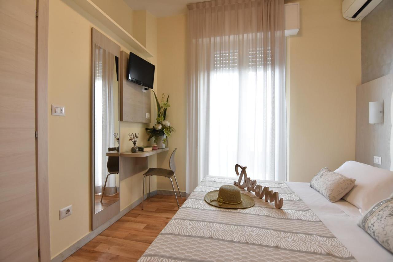 Hotel Jumbo Rimini Exterior photo