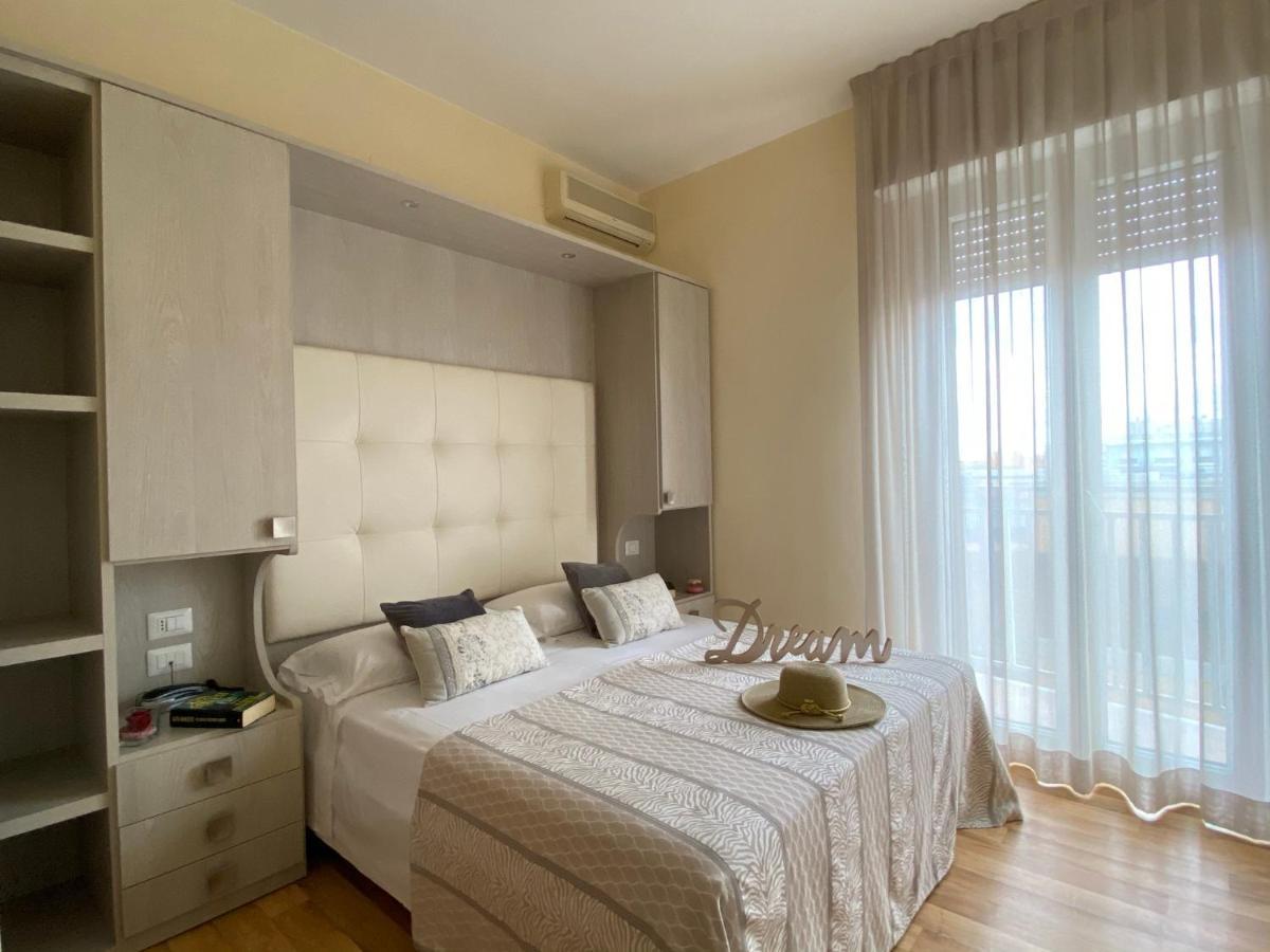 Hotel Jumbo Rimini Exterior photo