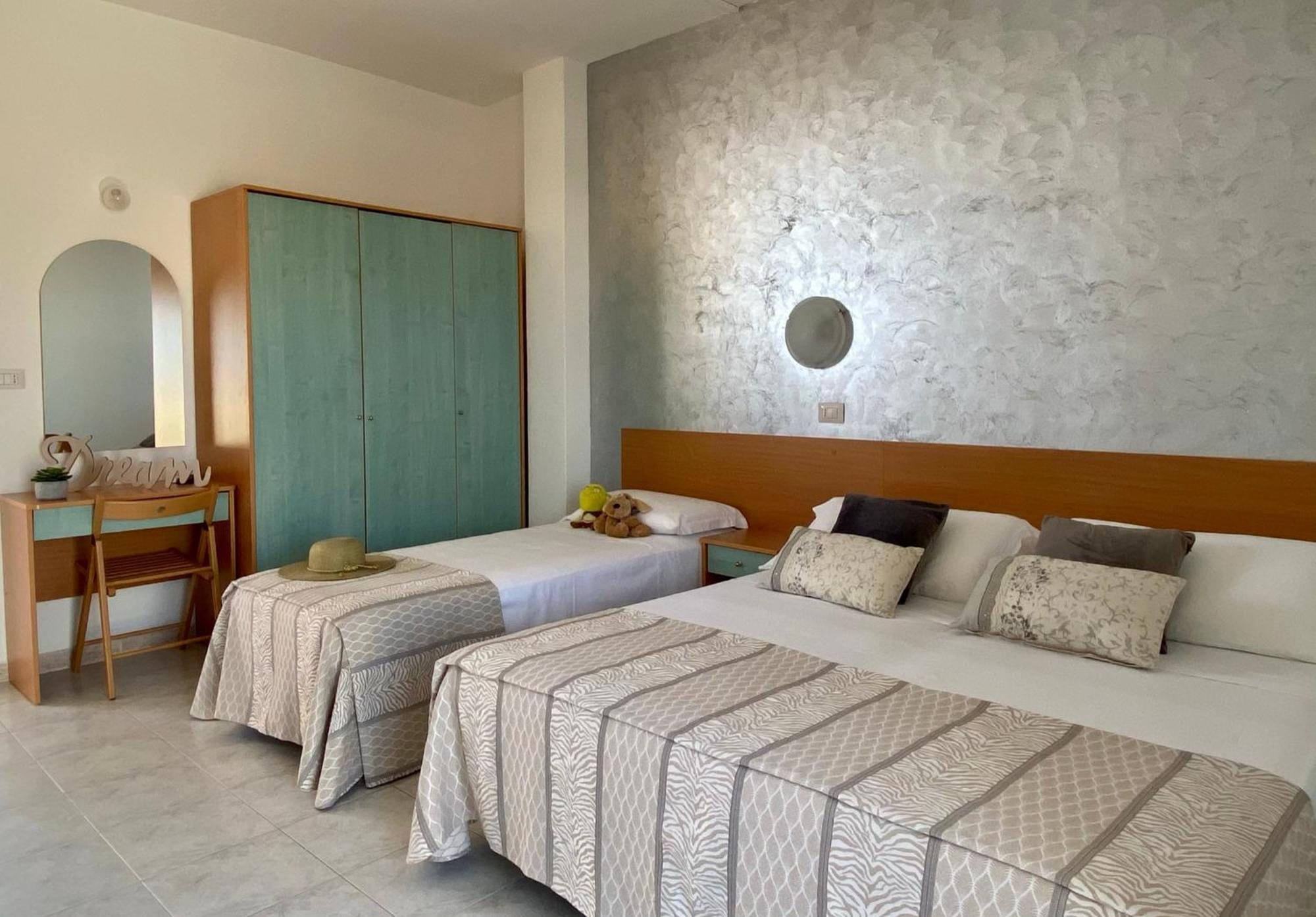 Hotel Jumbo Rimini Exterior photo
