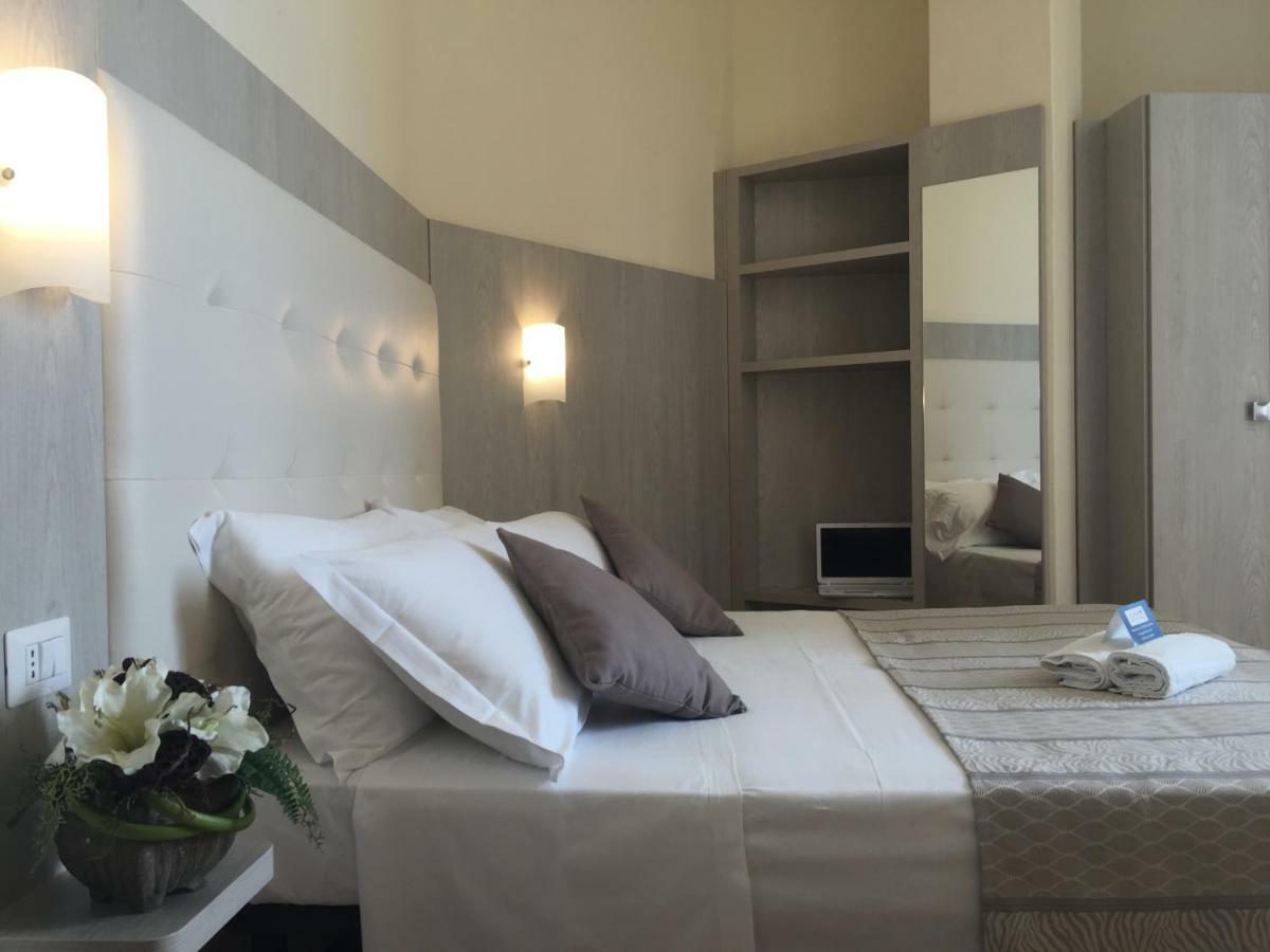 Hotel Jumbo Rimini Exterior photo